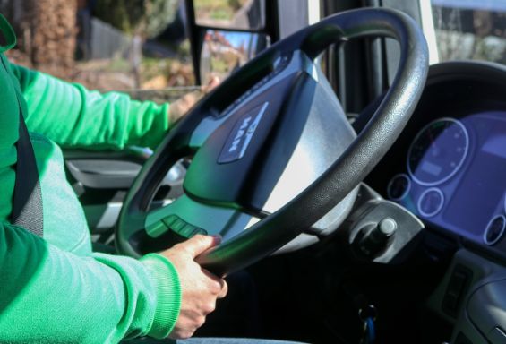 Diventare un autista professionista di autobus e/o di camion in Germania