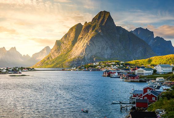 Guide turistiche per la stagione estiva in Norvegia
